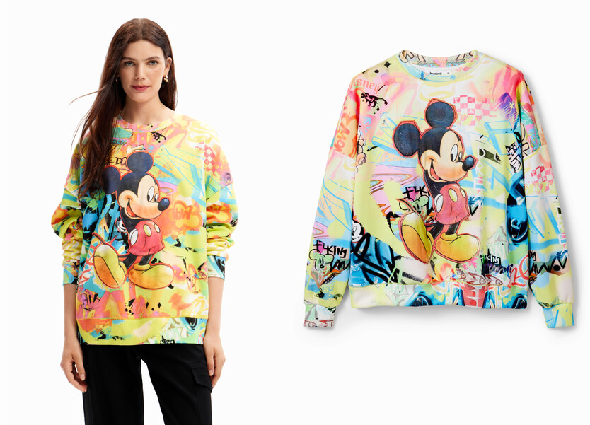 Oversize Mickey Mouse sweatshirt