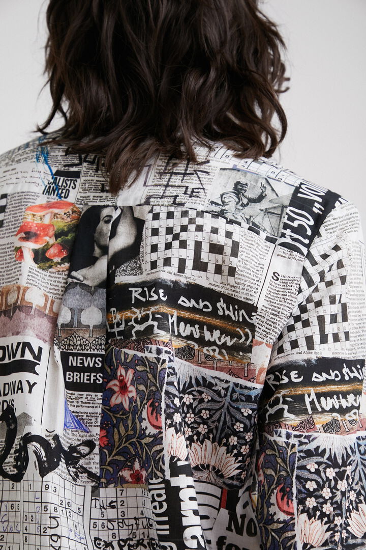 Újságpapír mintás ing | Desigual