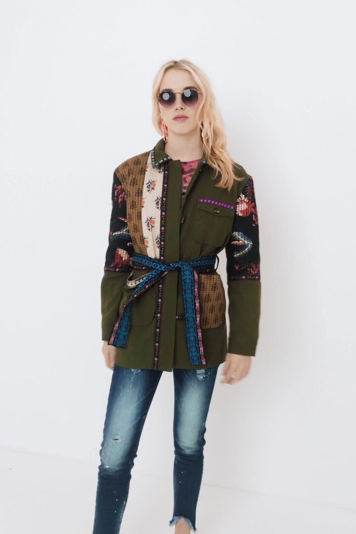 Parka sahariana patch estampados | Desigual