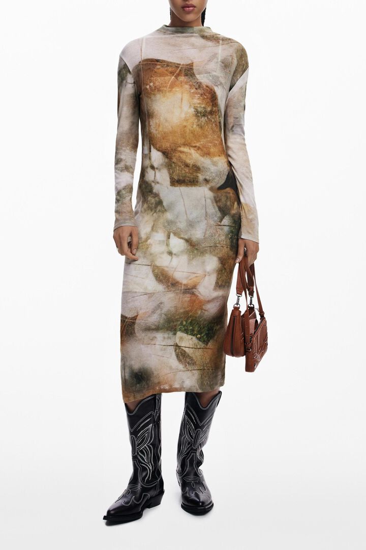 Vestido gola alta