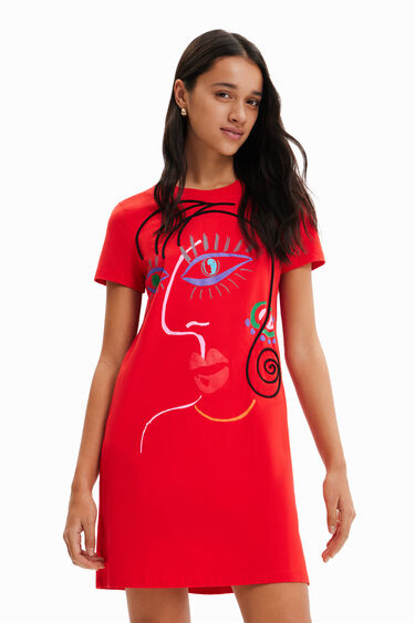 Vestido camiseta cara arty | Desigual