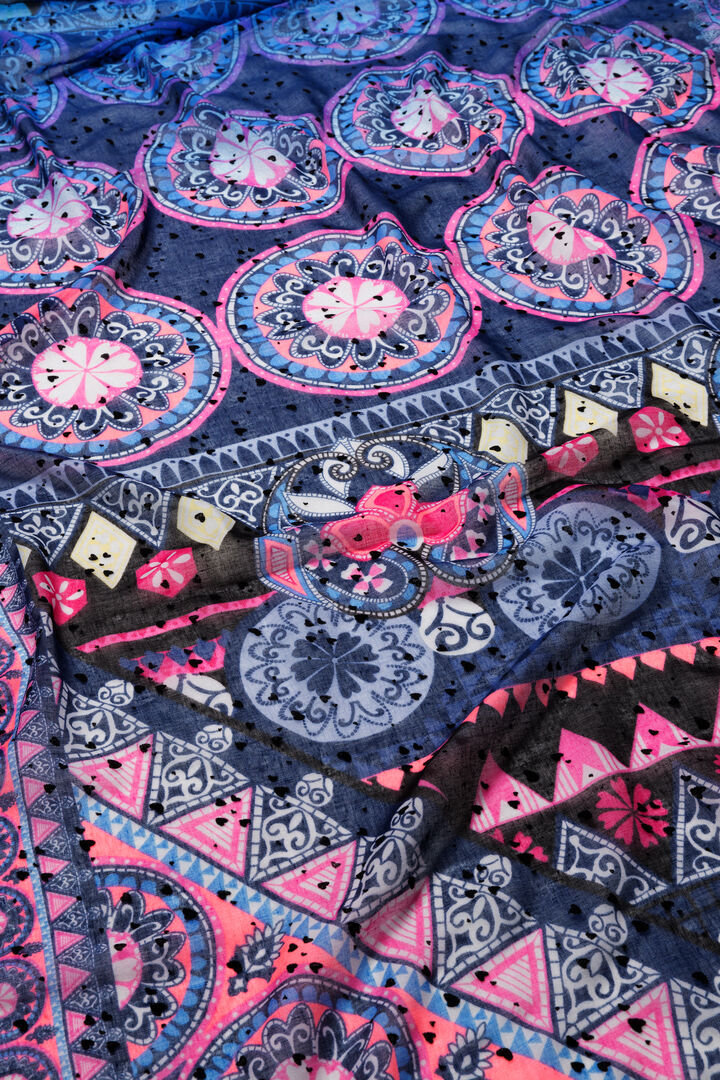 New Magic Rectangle Scarf | Desigual