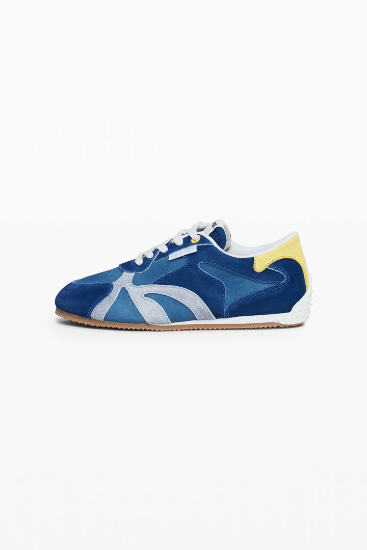 Retro leather sneaker