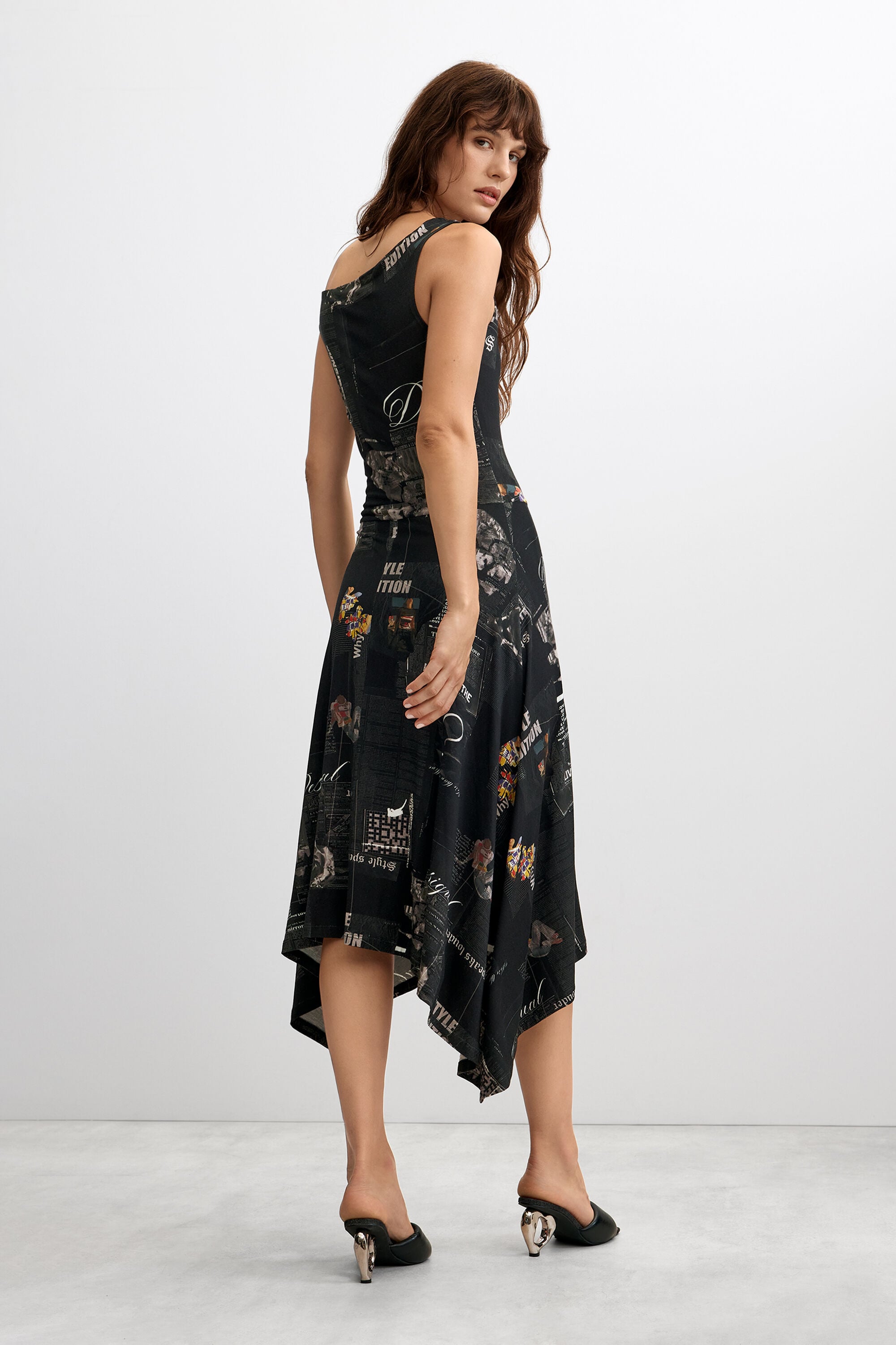 vestido midi newspaper