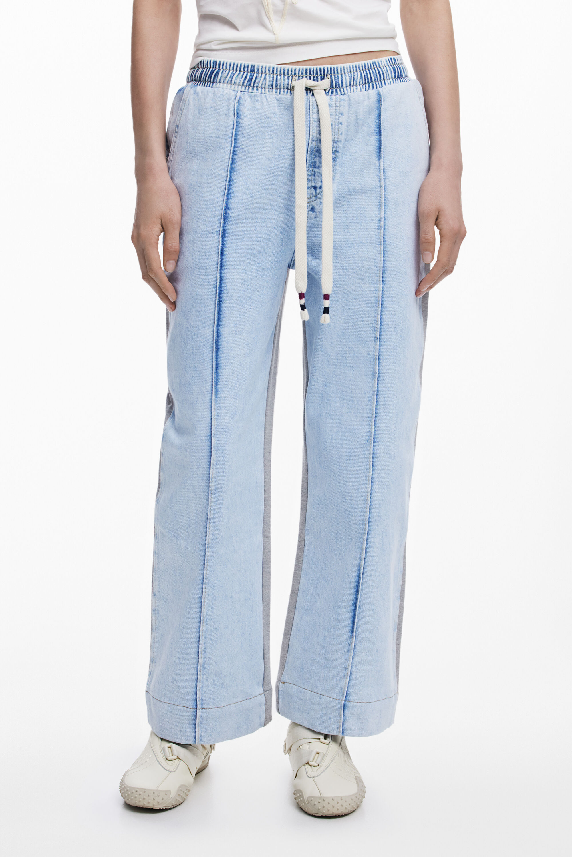 Desigual Cropped Jogger Jeans In Blue
