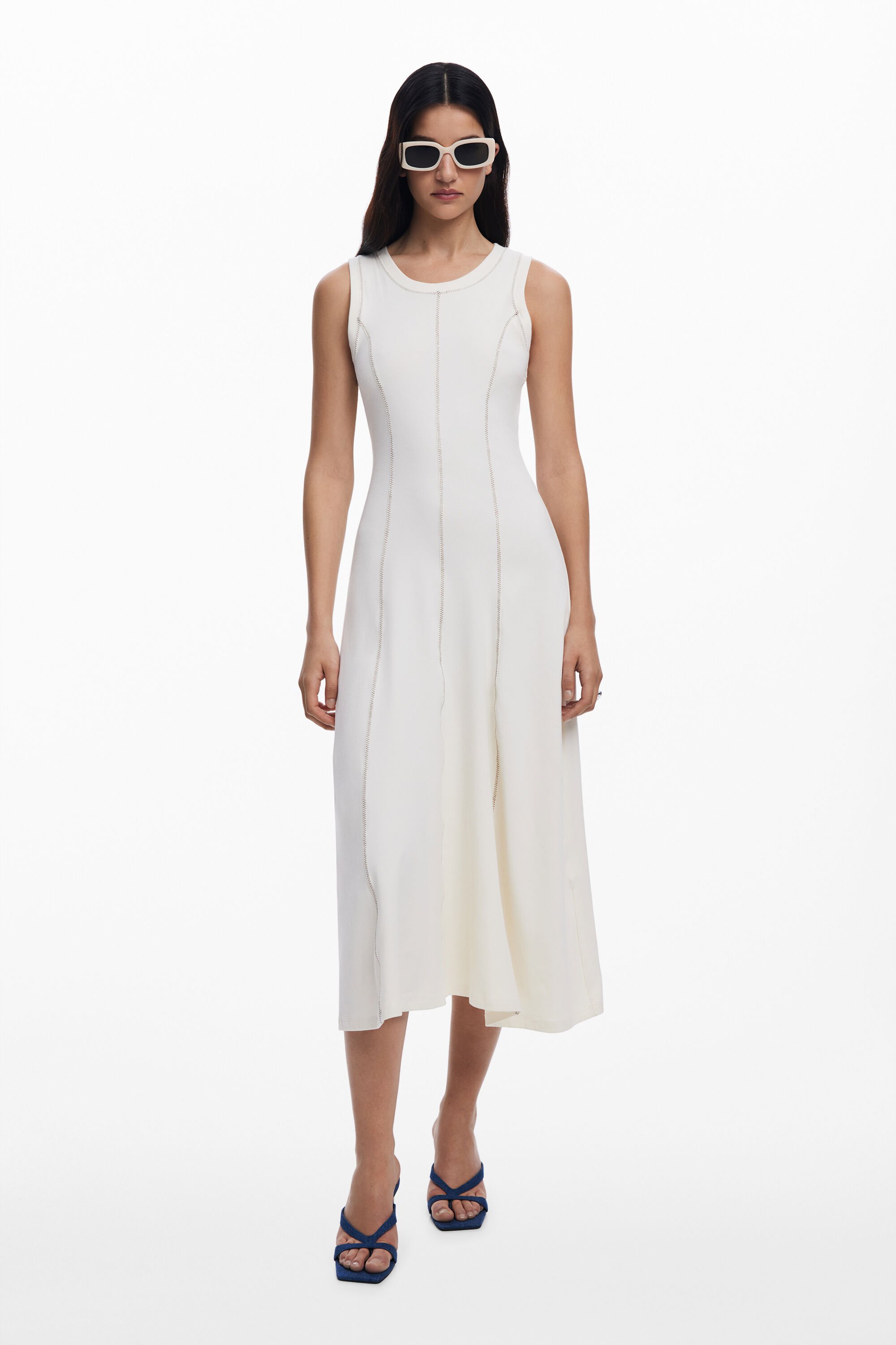 Kleid mit Steppnähten