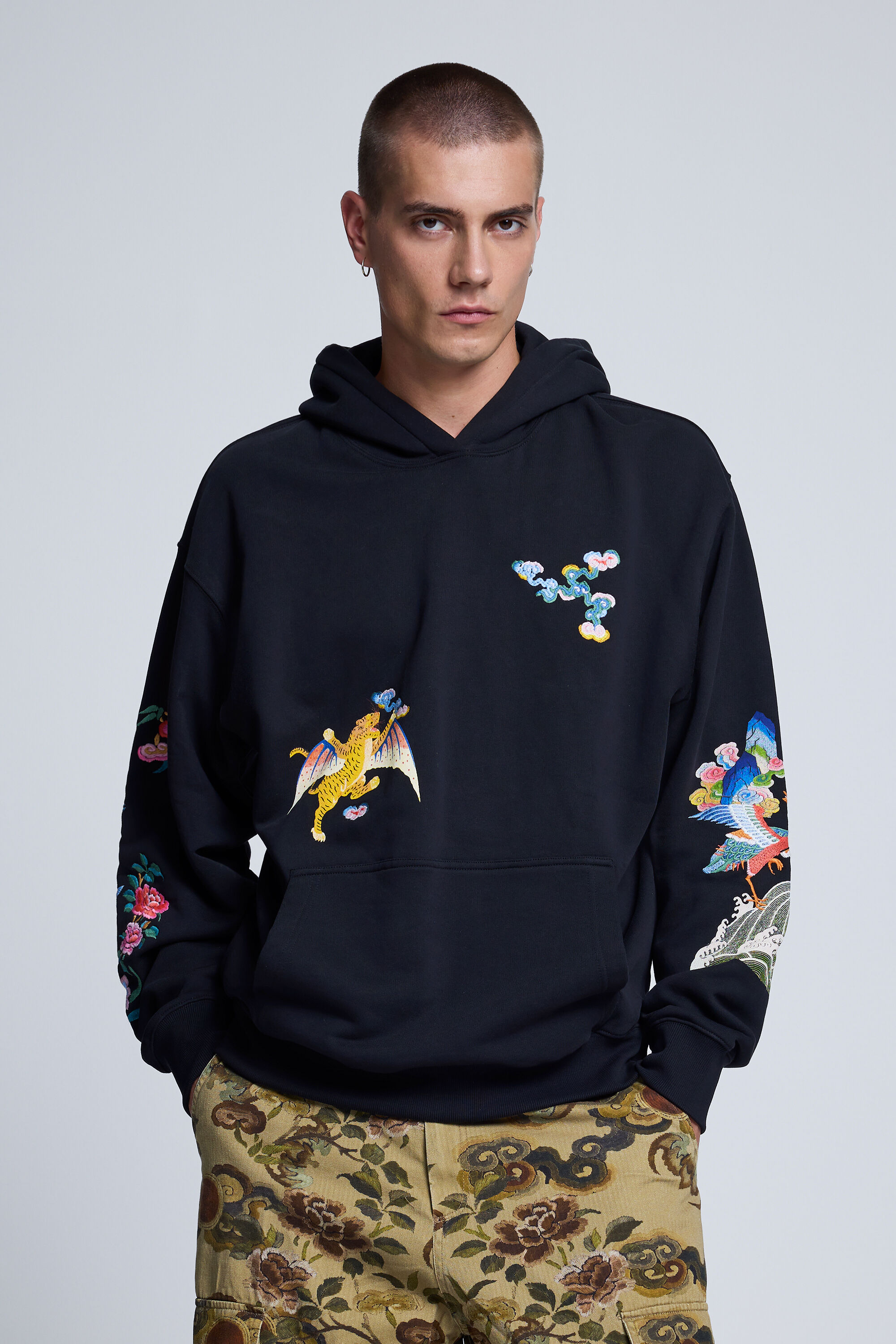 Embroidered Hoodie black for men I Desigual.com