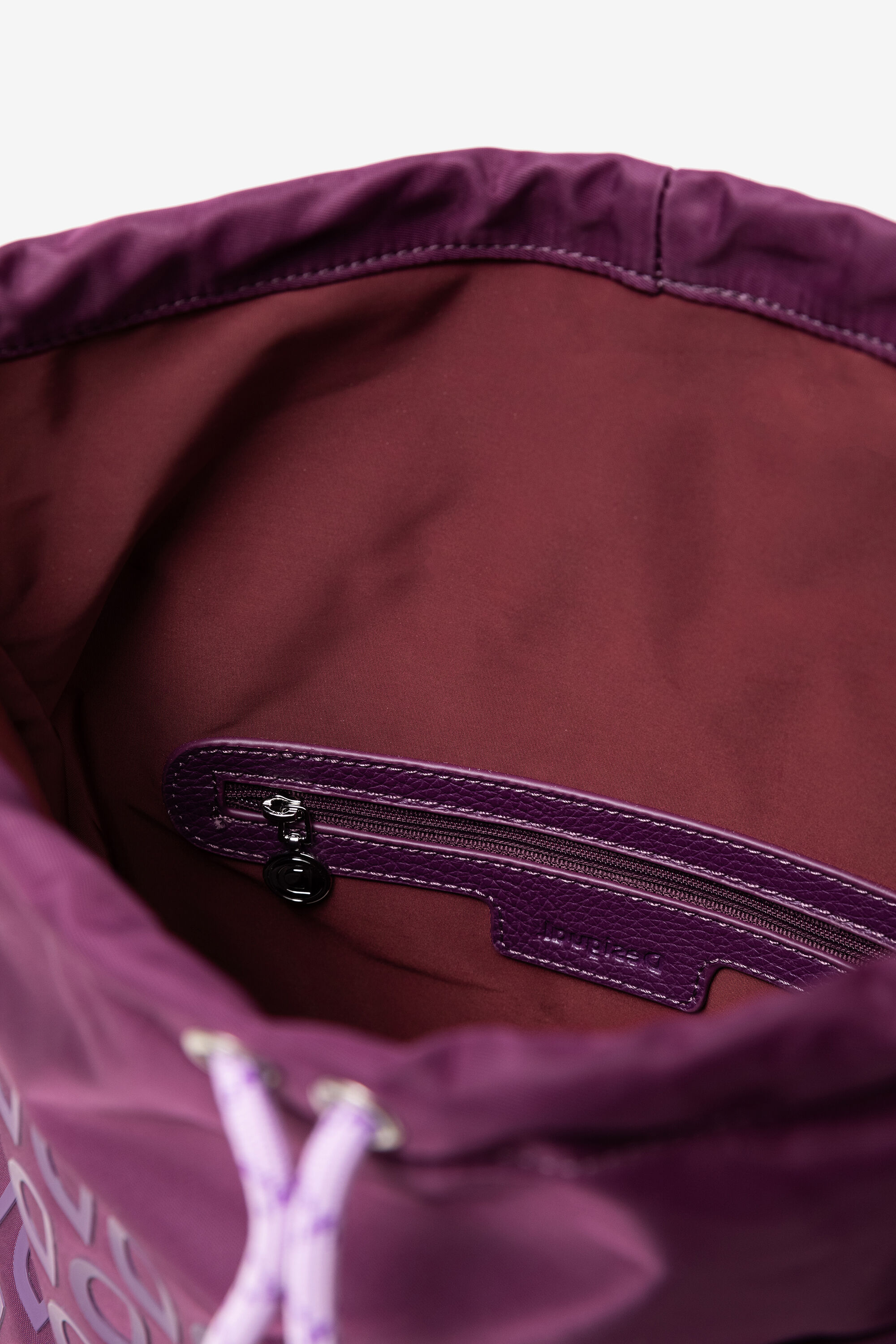 Mochila hot sale logomania desigual