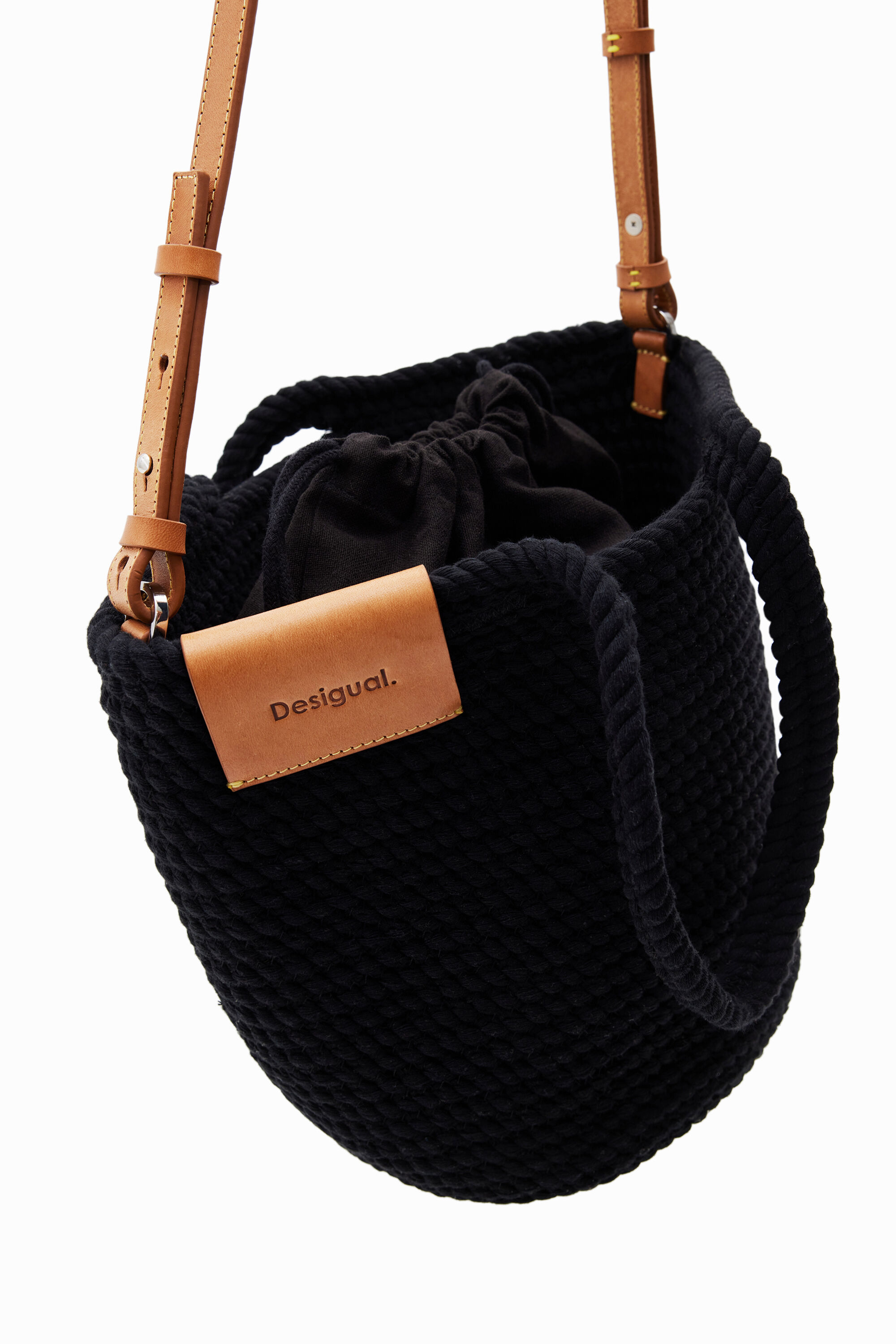 M woven leather basket
