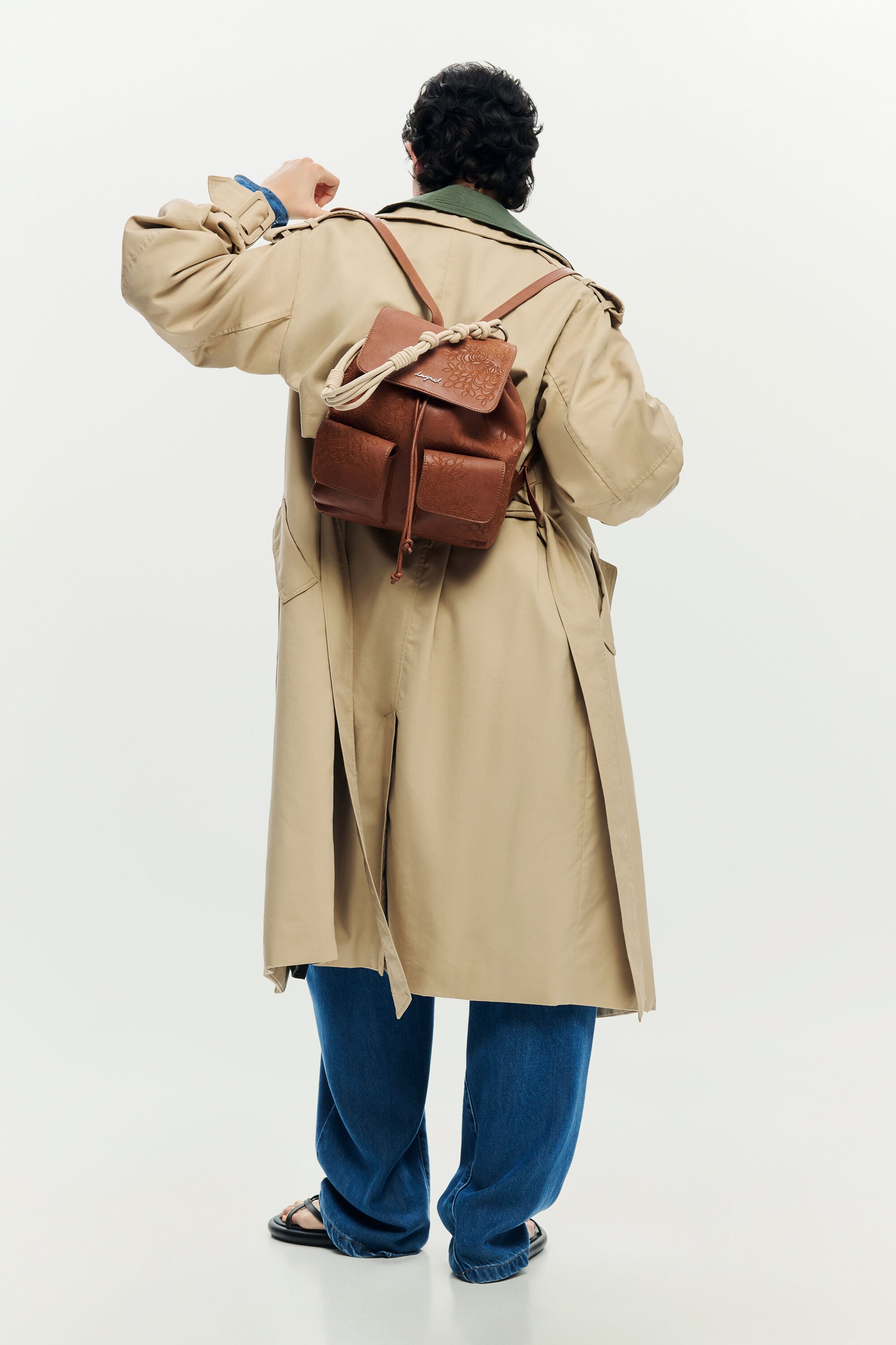 Small embroidered backpack brown women's accessories I Desigual.com
