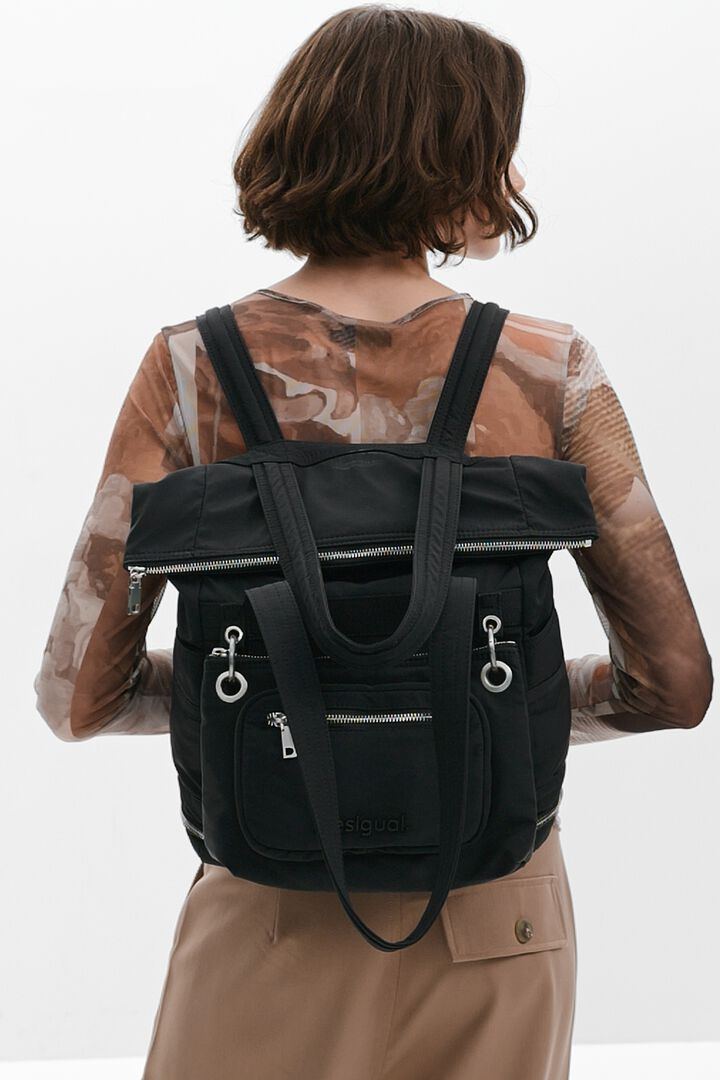 Voyager multi-pocket backpack | Desigual