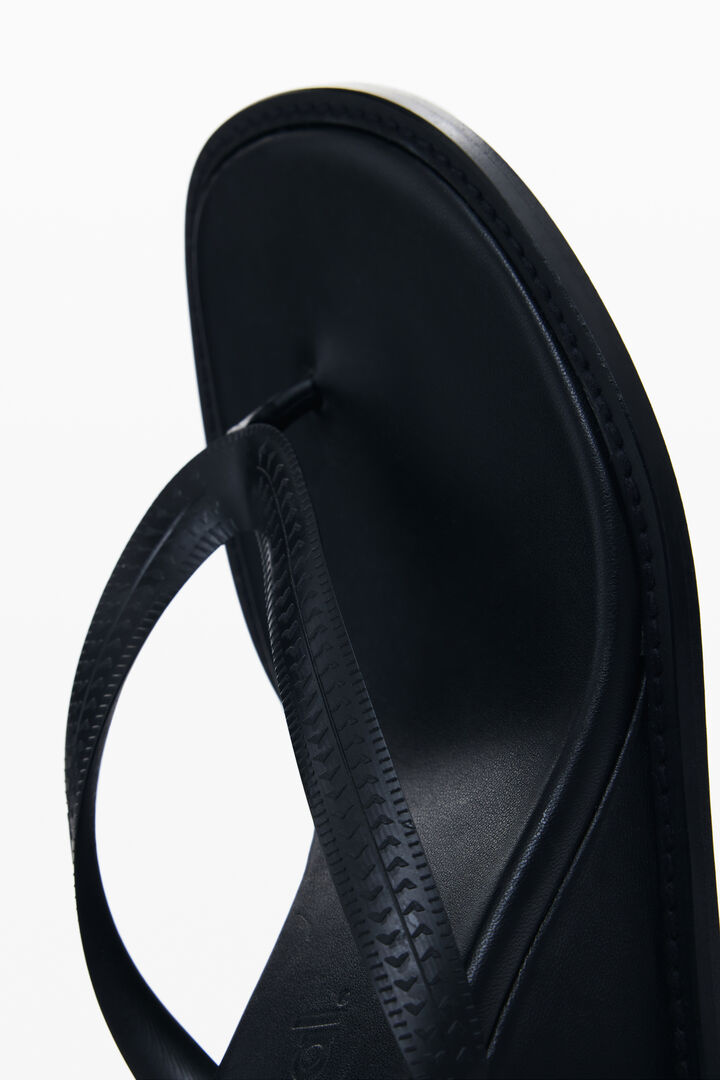 Botter wedge sandal | Desigual