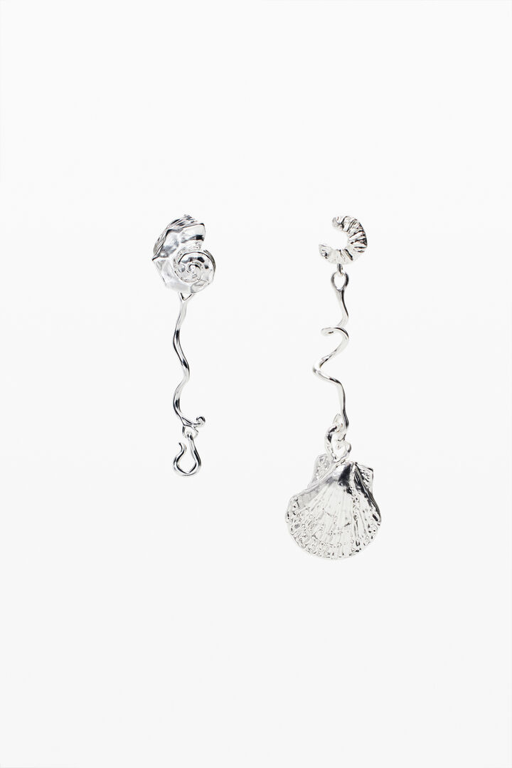 Irregular silver shell earrings Zalio | Desigual
