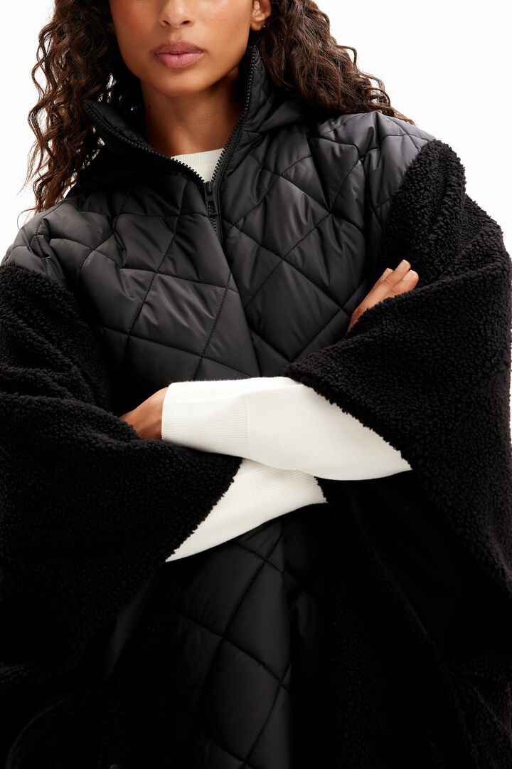 Quilted fleece poncho | Desigual