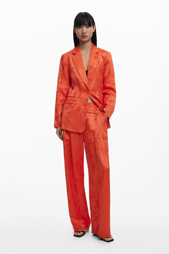 Embroidered fitted blazer | Desigual