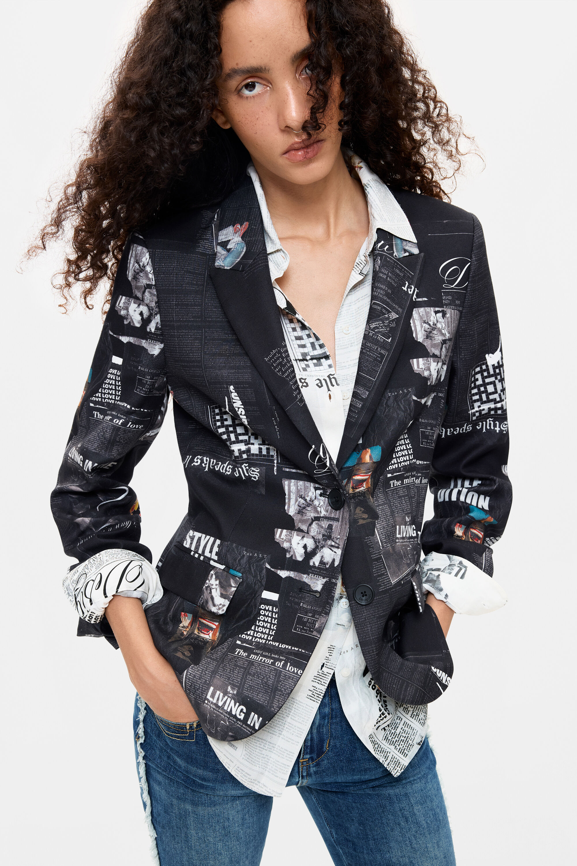パッチワーク柄のテーラードジャケット 黒 女性用 I Desigual.com