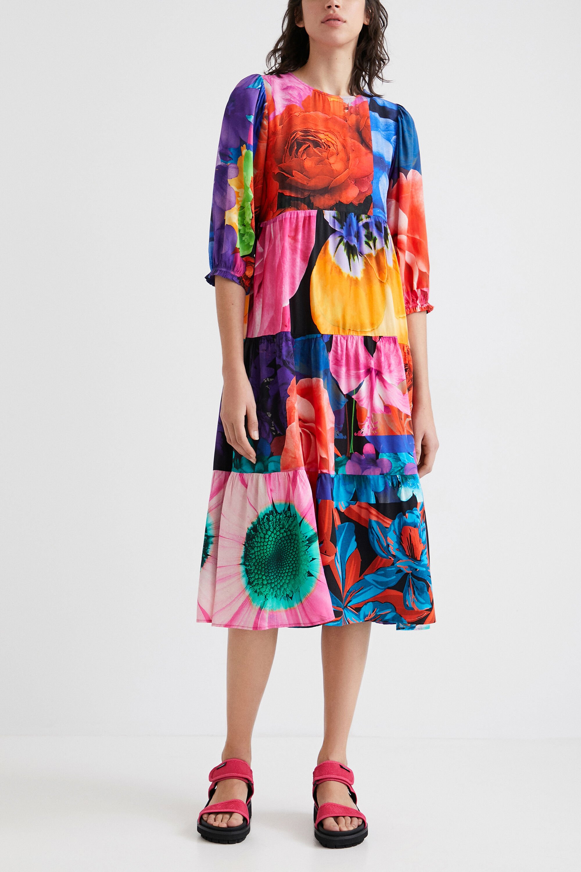 Longue robe fleurie M. Christian Lacroix