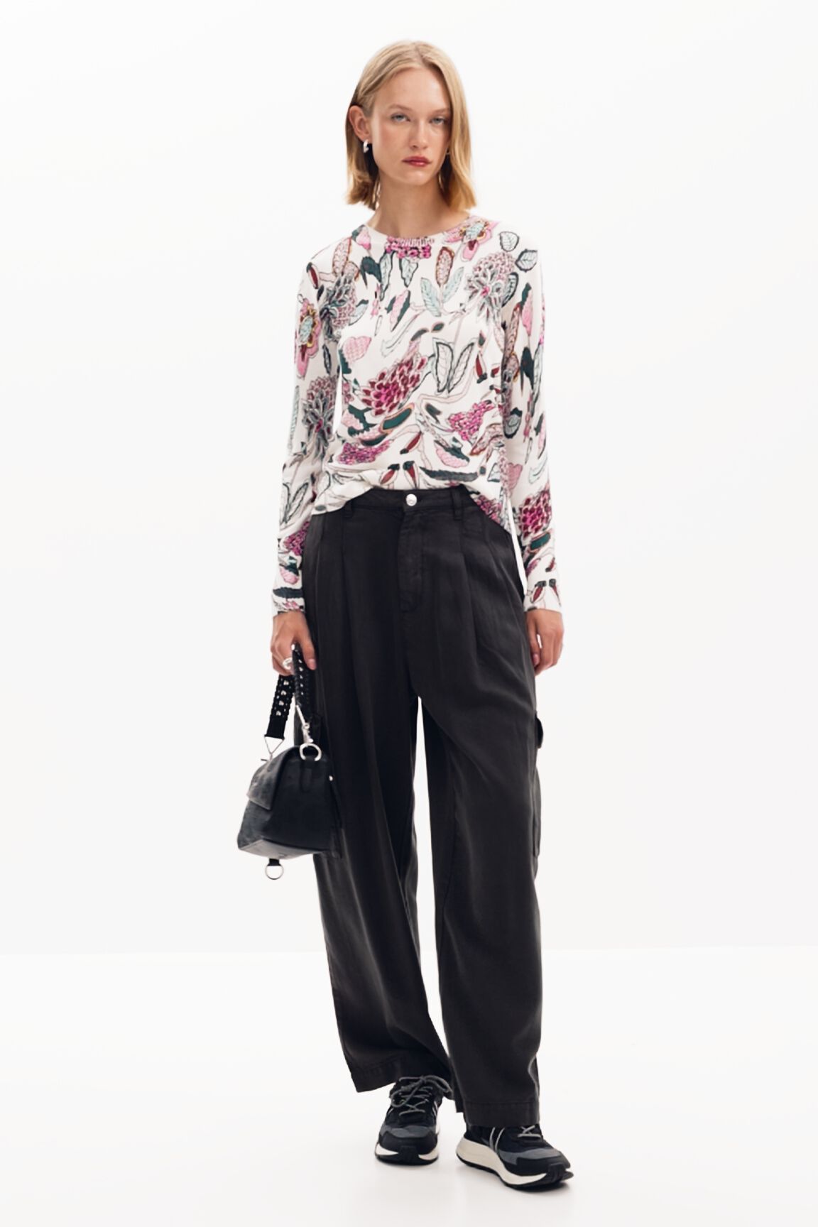 Desigual デシグアル ニットプルオーバー ポンチョ 花柄