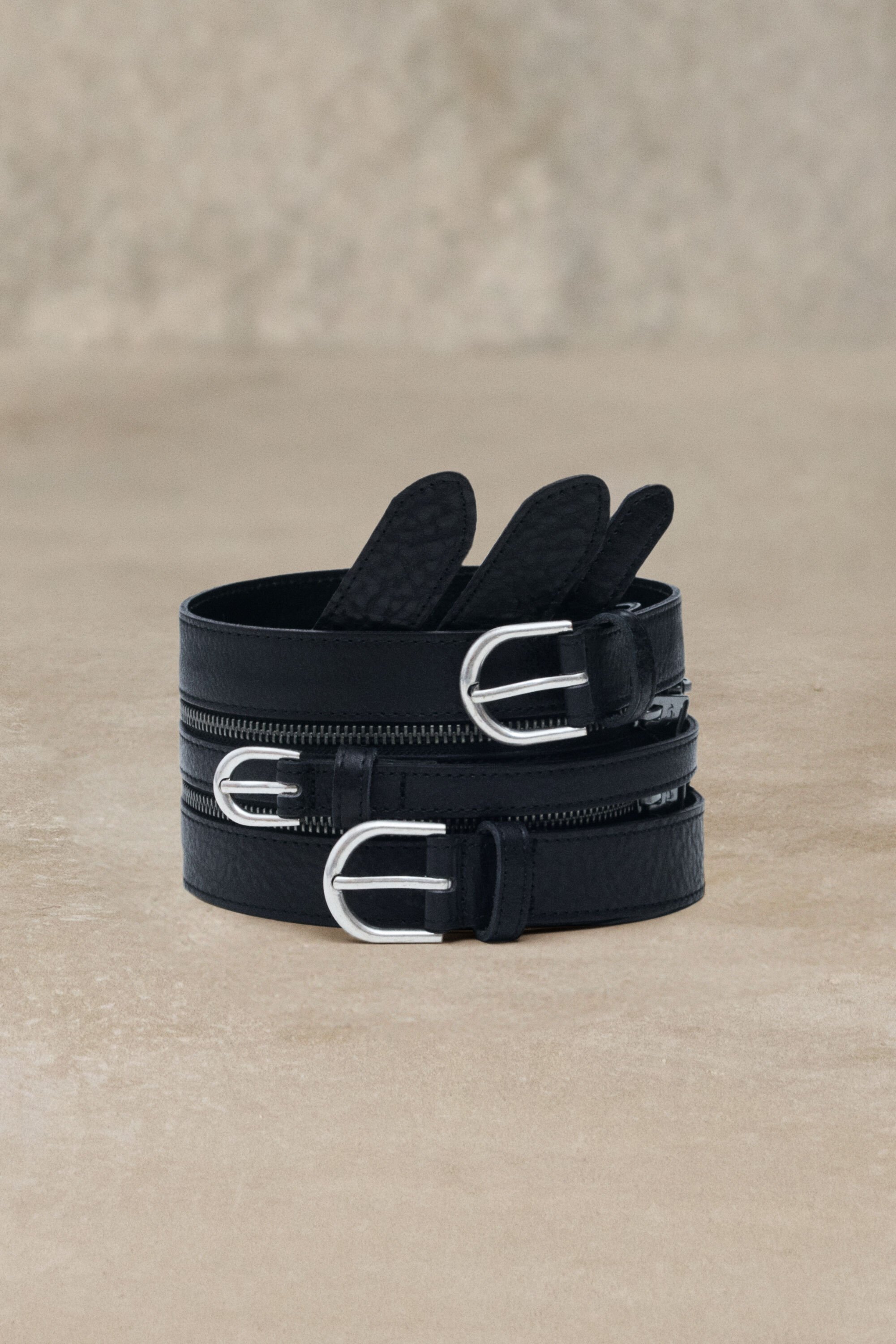 Drievoudige riem van leer studio