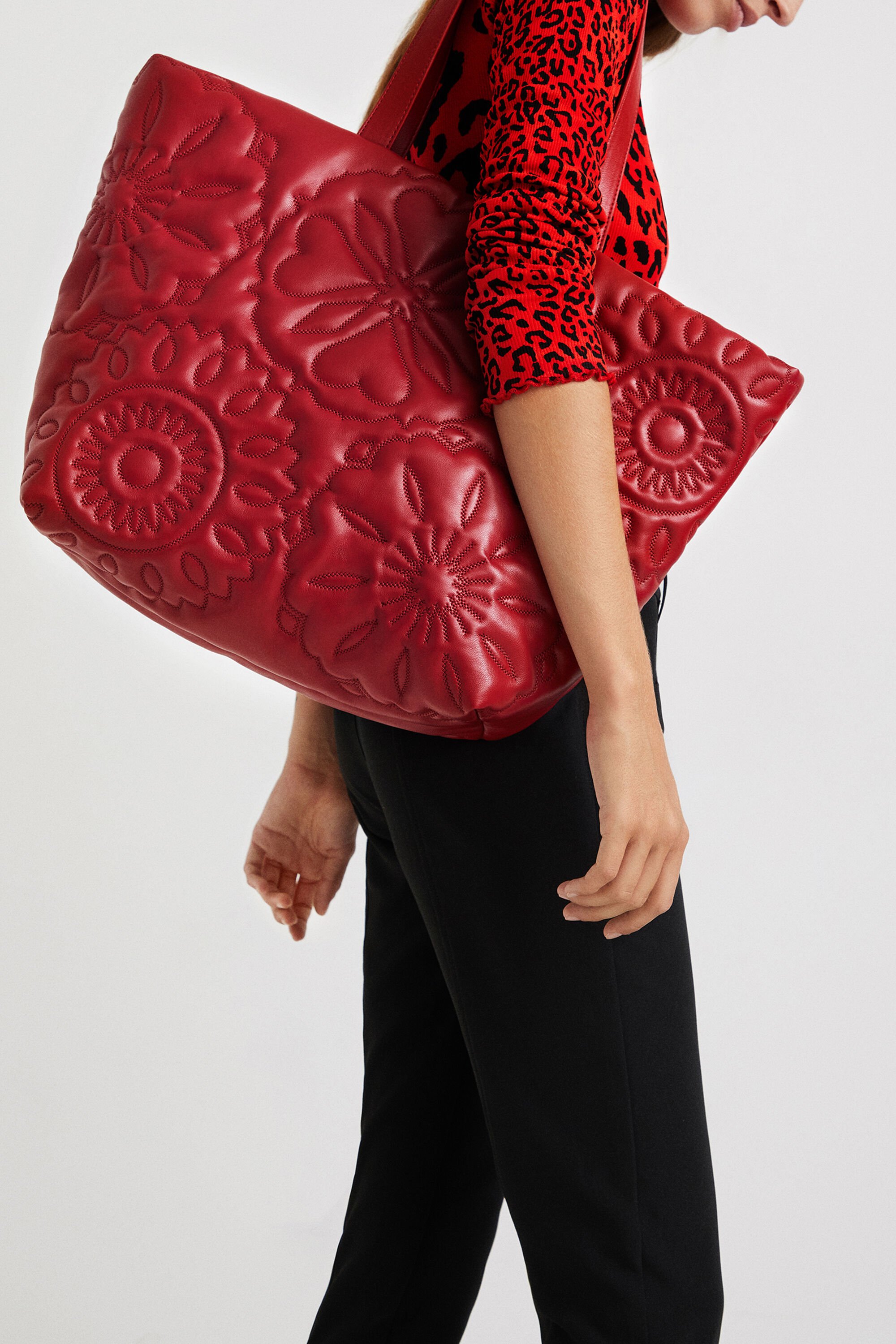 Shopping bag embossed