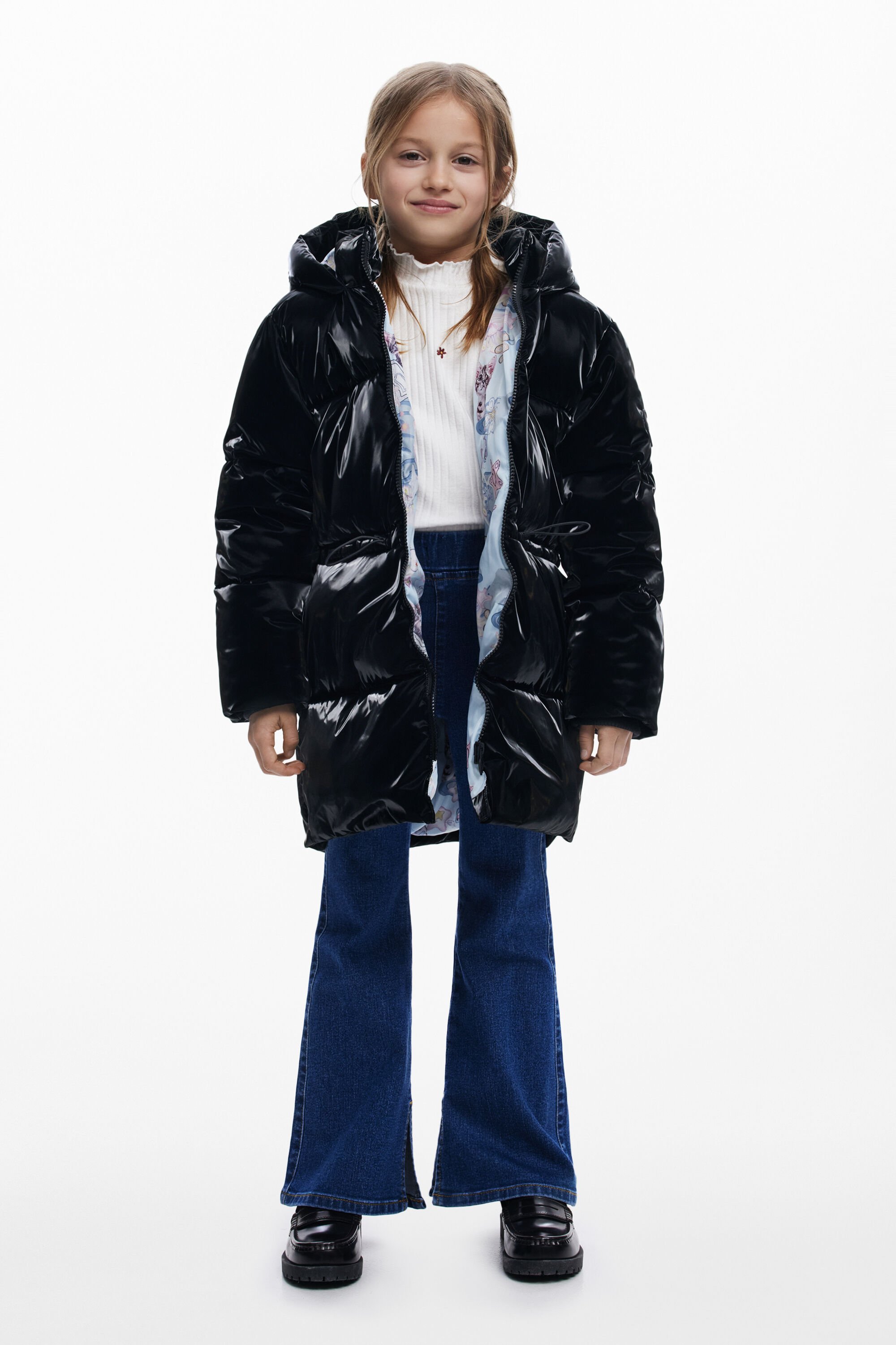 Lange glänzende Steppjacke