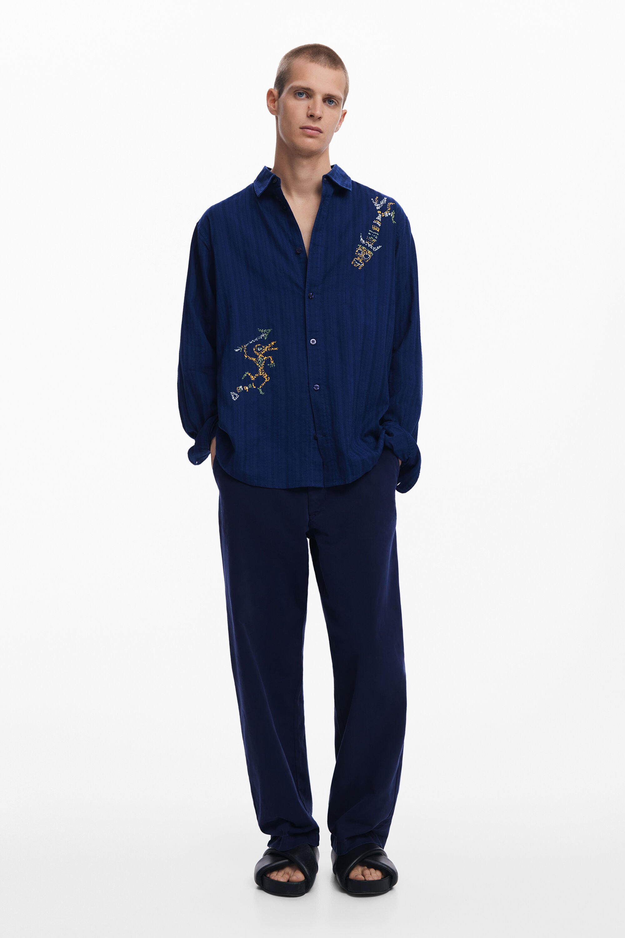 Desigual エスニック刺繍のシャツ In Blue