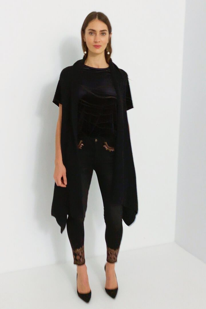 Long vest style scarf | Desigual