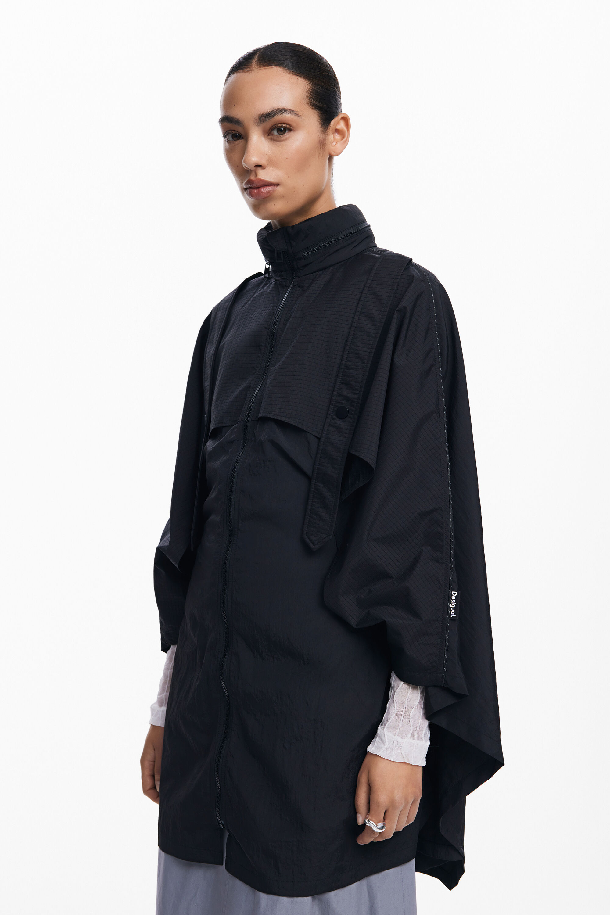 Ponchos y capas para mujer Desigual