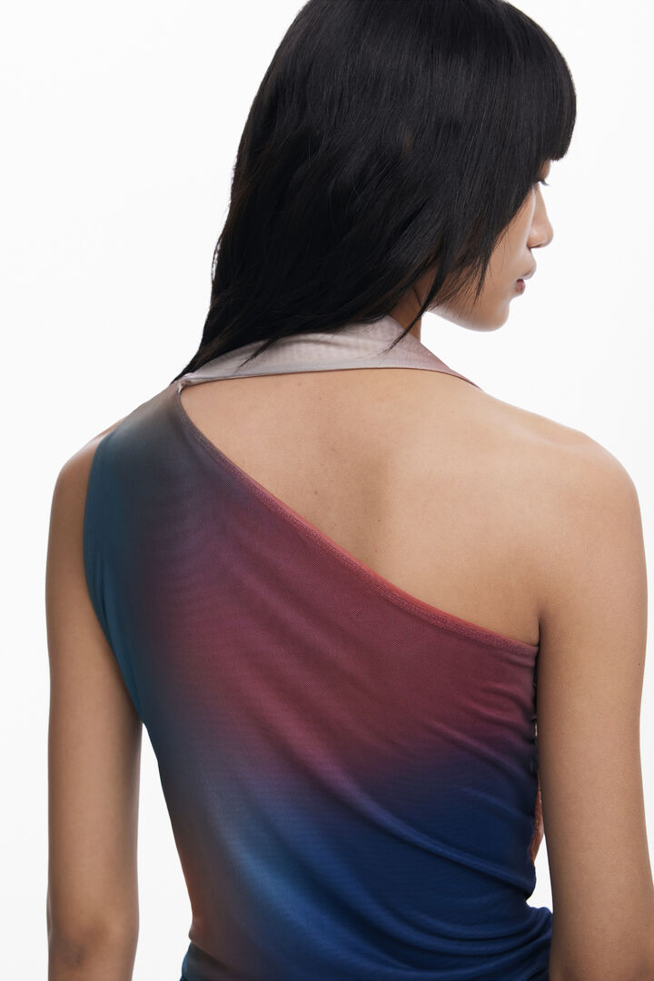 Camiseta escote nudo | Desigual