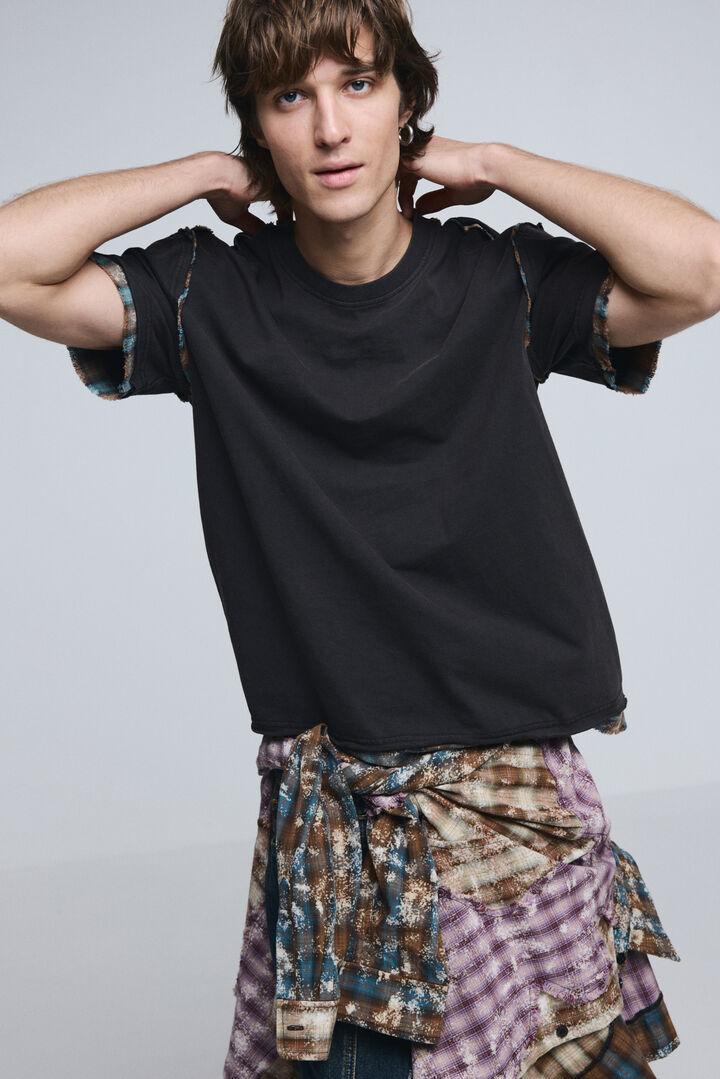 Short-sleeve T-shirt with seam details | Desigual