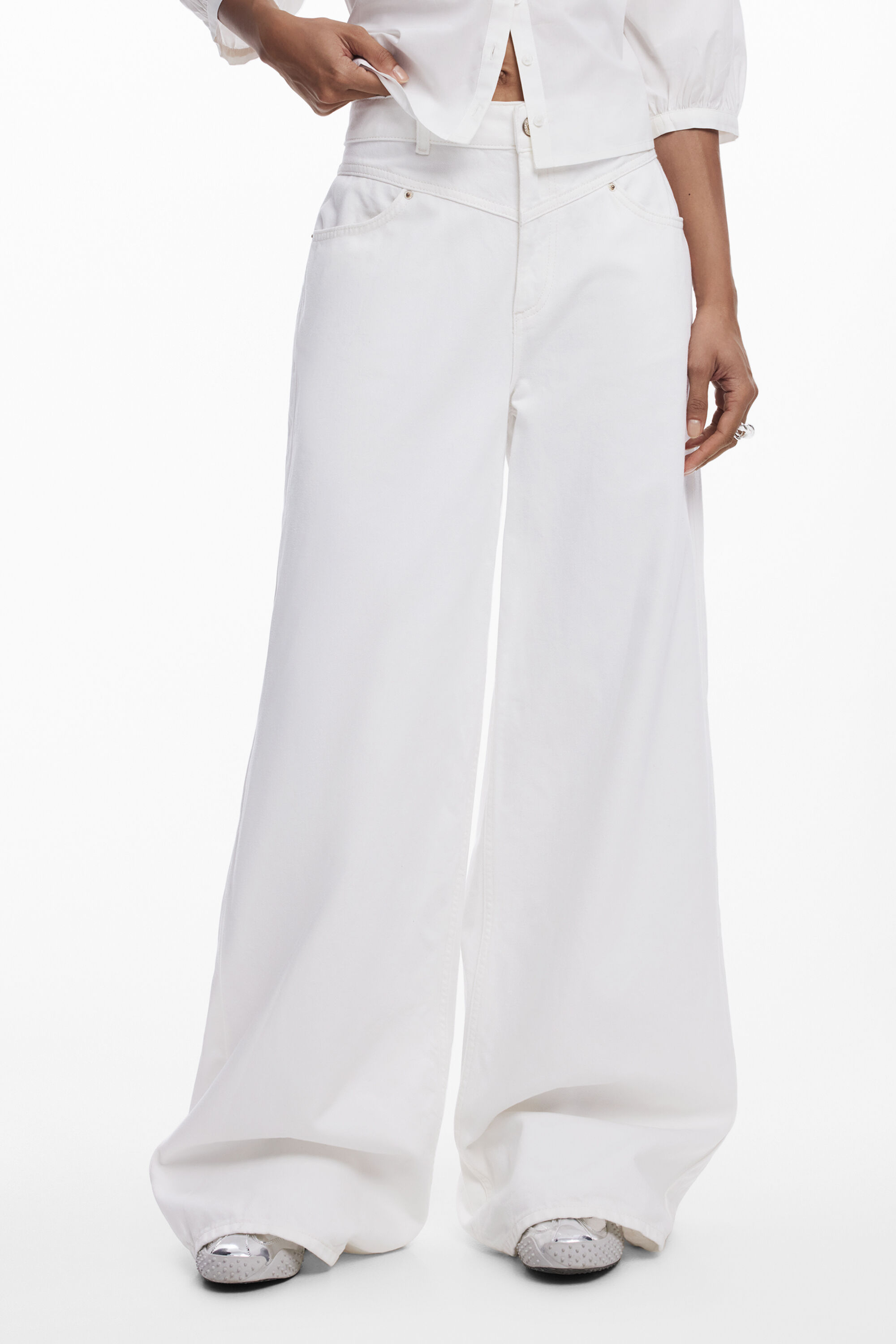 Desigual Wide Leg Basic Jeans In White
