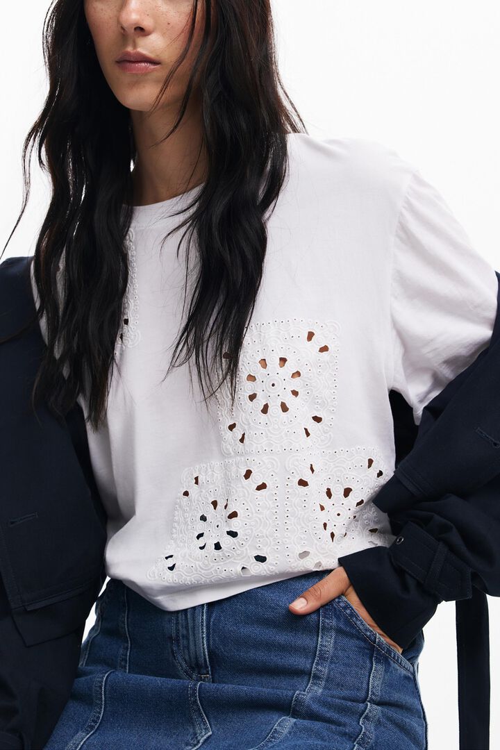 Camiseta lisa detalles | Desigual