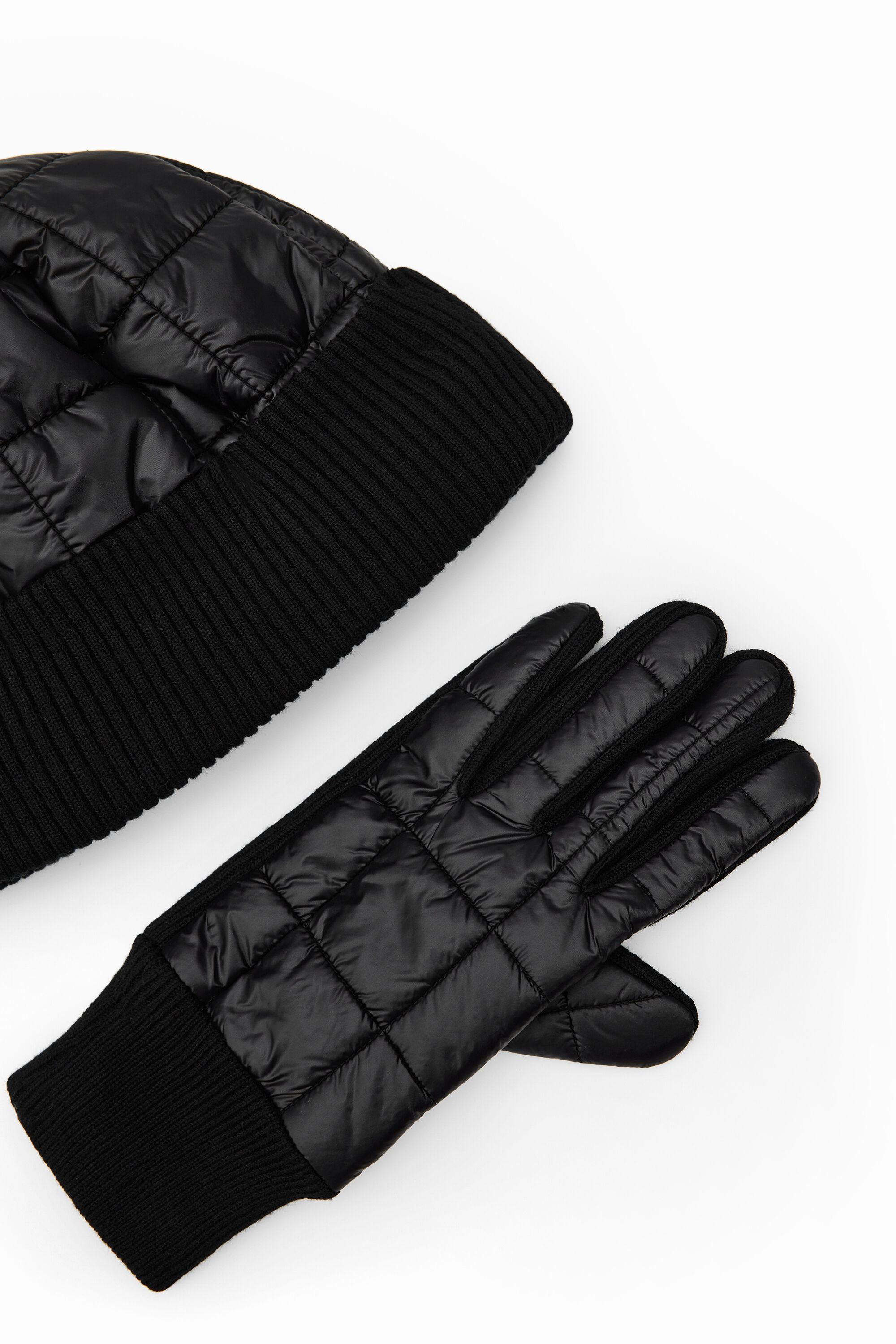 gloves and toboggan