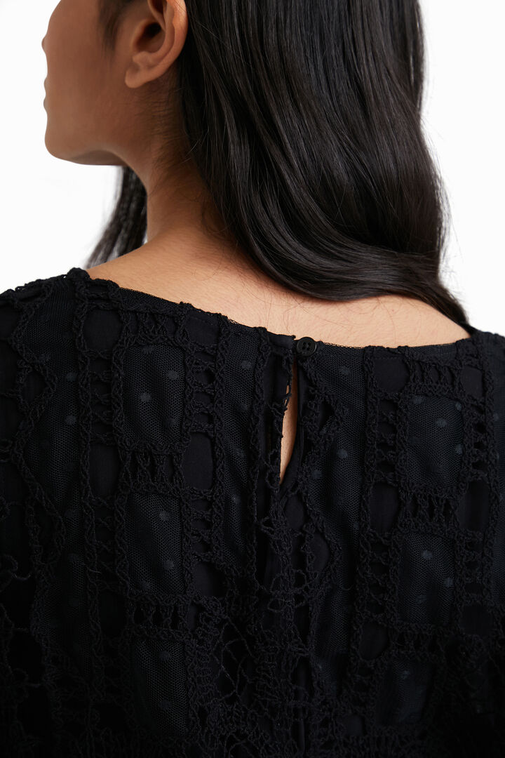 Vestido estilo crochet Johnson Hartig | Desigual