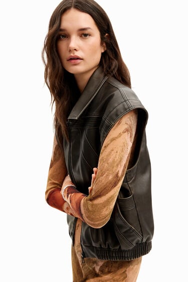 Leather-effect detachable sleeve jacket | Desigual
