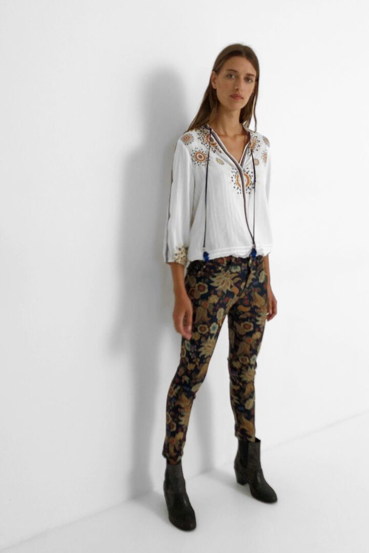 Skinny floral trousers | Desigual