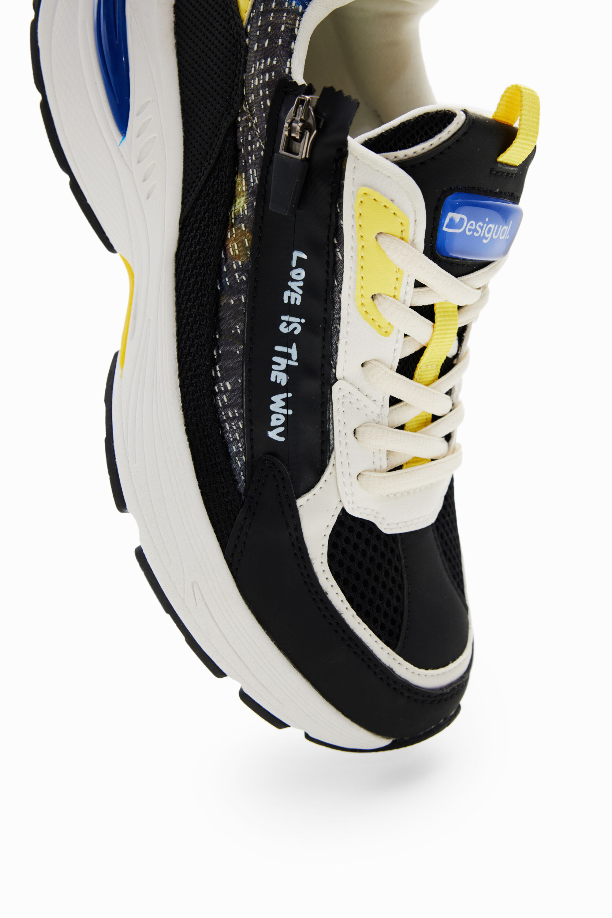 Chaussure hotsell desigual promo