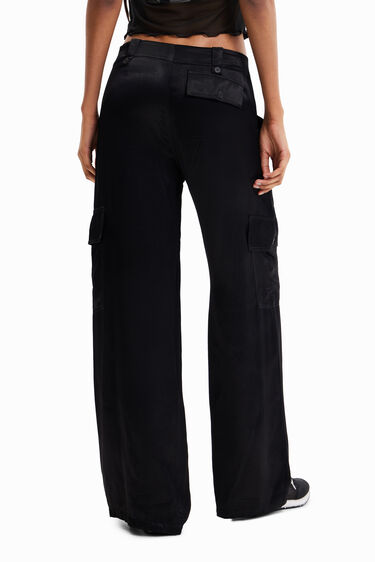 Pantalons cargo Wide leg setinats | Desigual