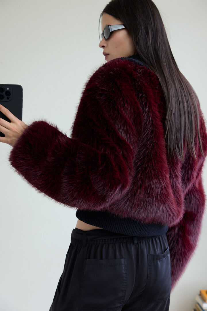 Raspberry fur jacket | Desigual