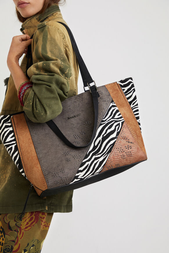 Shopping bag patchwork textures | Desigual