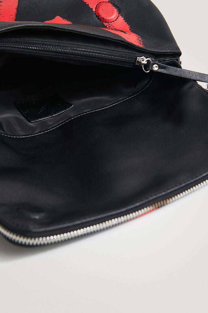Extensible flap sling bag | Desigual