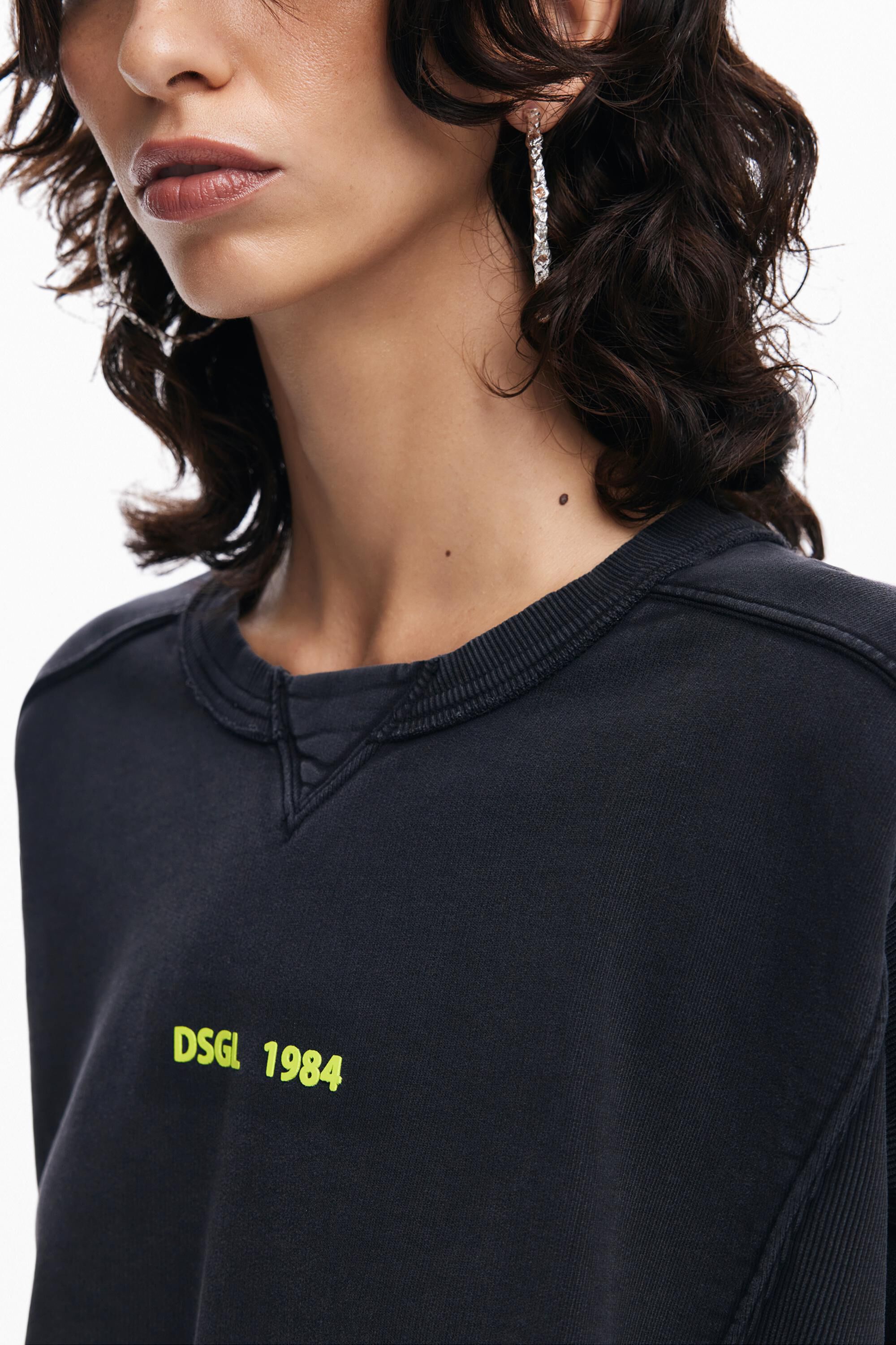 ウォッシュ加工のスウェット 女性用 I Desigual.com