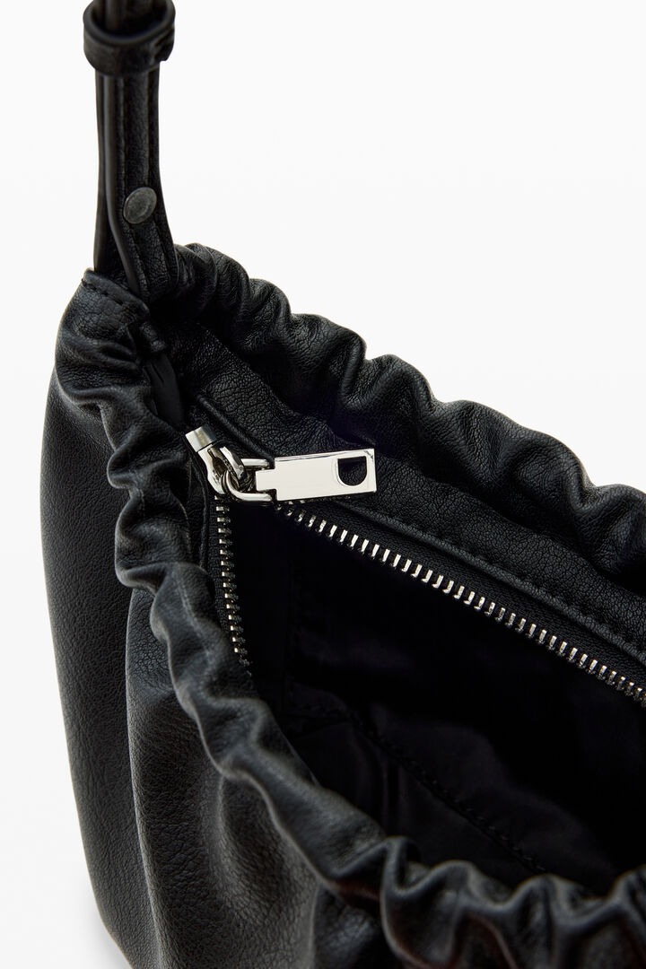 Μεσαία τσάντα με γούρια | Desigual