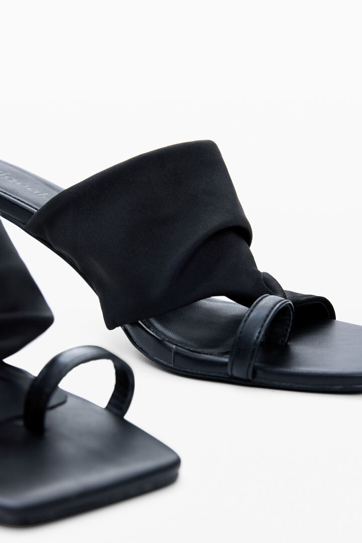 Cut-out sandal | Desigual