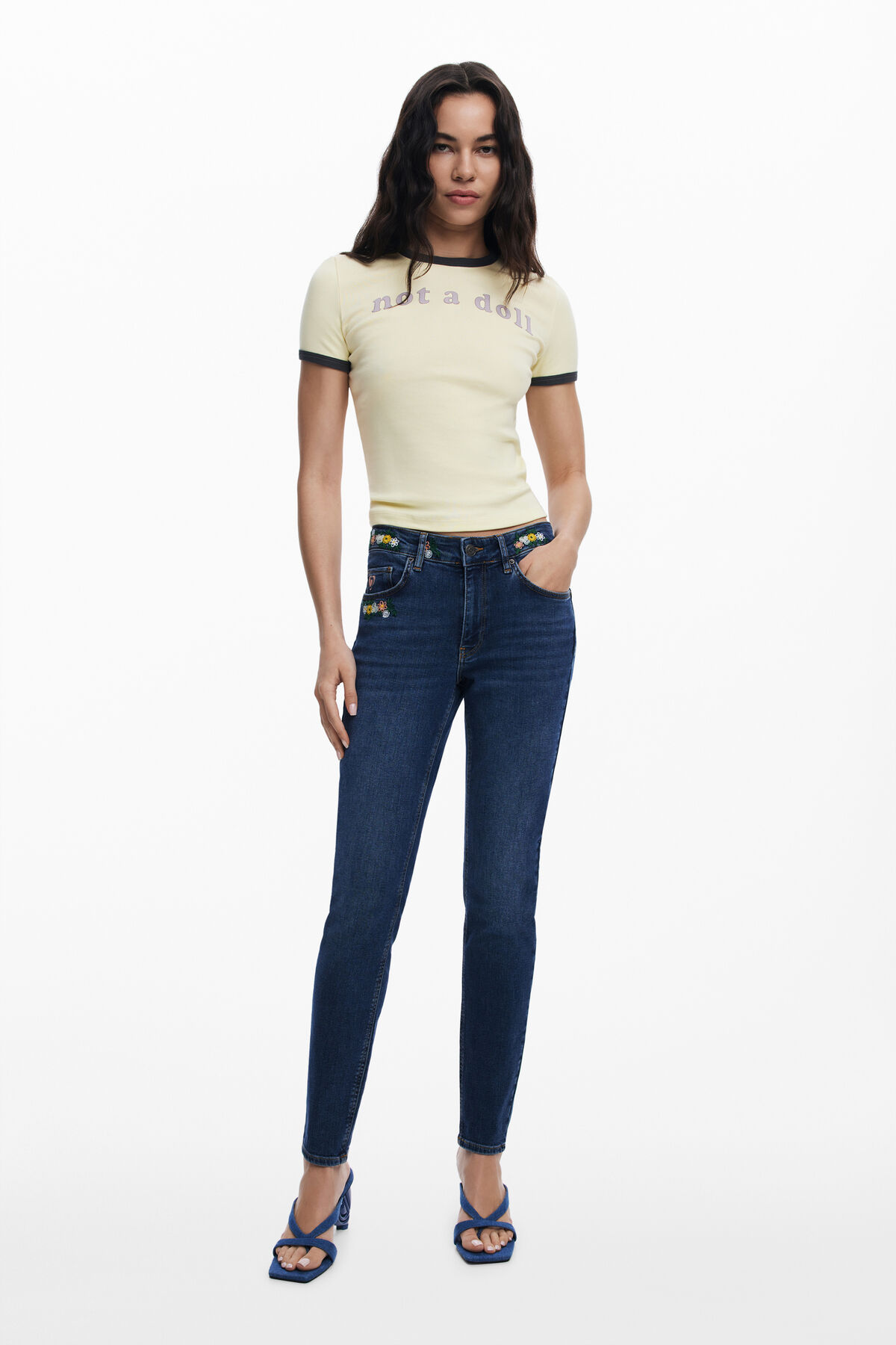 女 スキニージーンズ Amazon ダメージジーンズ レディース スキニー 黒 
