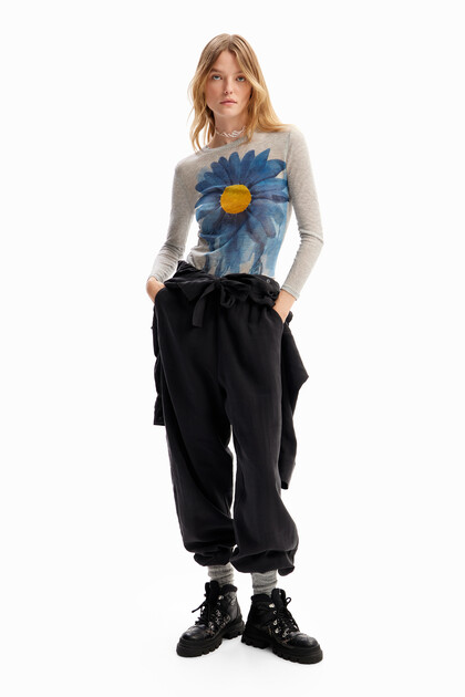 Ribbed high neck daisy T-shirt