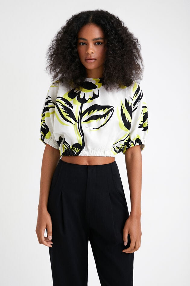 Cropped floral blouse