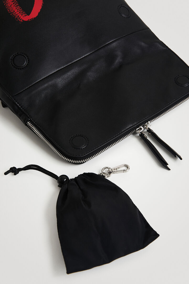 Mochila cuadrada efecto piel | Desigual