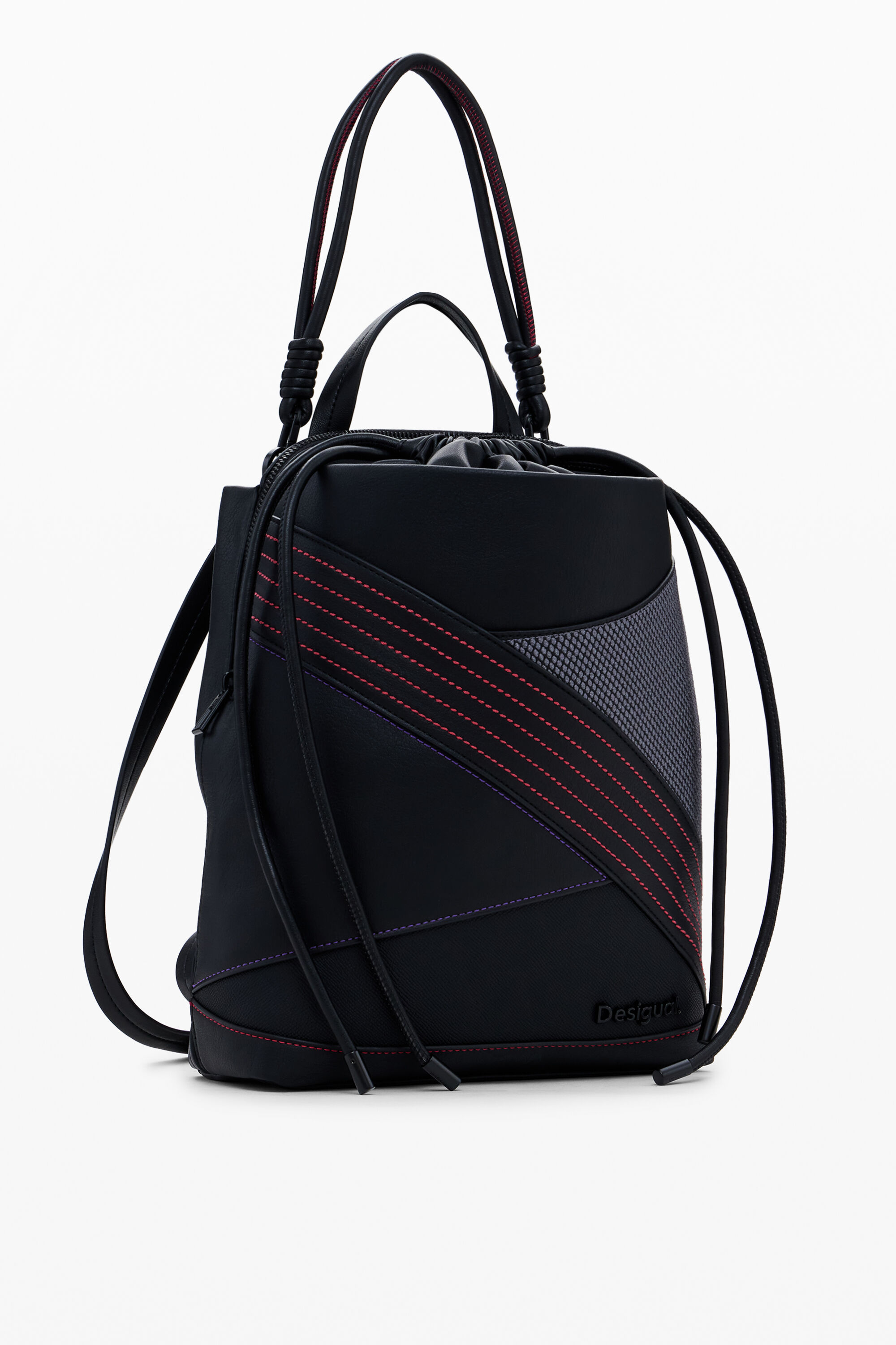 Quilted S backpack with topstitching