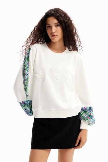 Embroidered balloon sleeve sweatshirt | Desigual